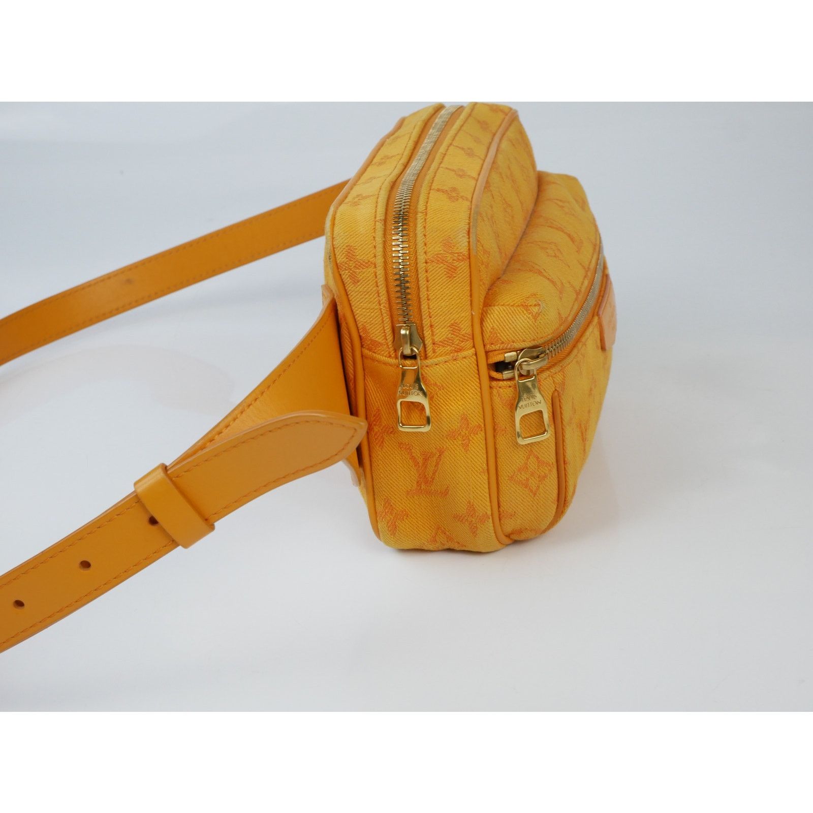 Louis Vuitton Louis Vuitton Monogram Outdoor Bum Bag Orange Size ONE SIZE - 5 Thumbnail