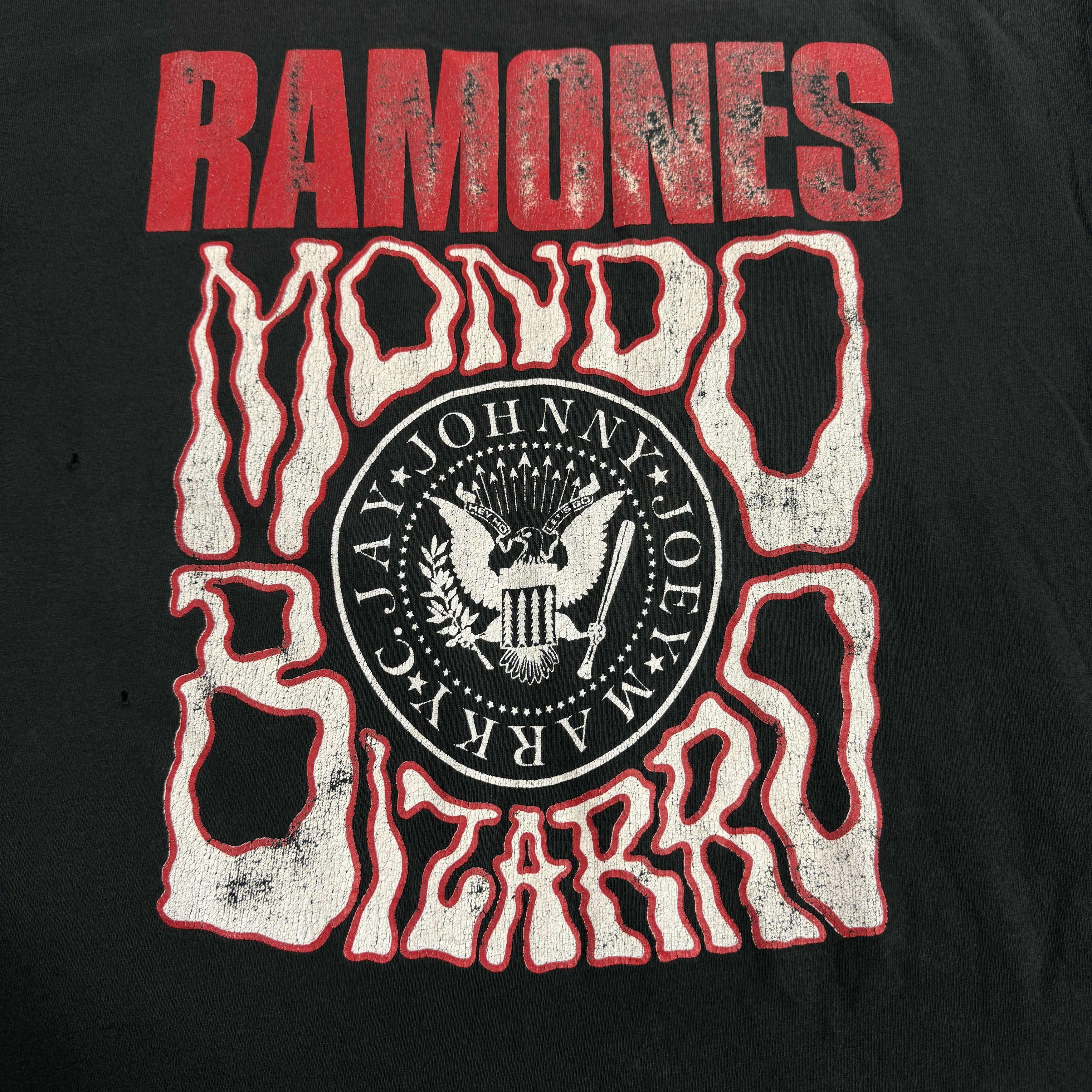 Band Tees Vintage 90s Ramones Mondo Bizarro T-shirt Size US XL / EU 56 / 4 - 2 Thumbnail