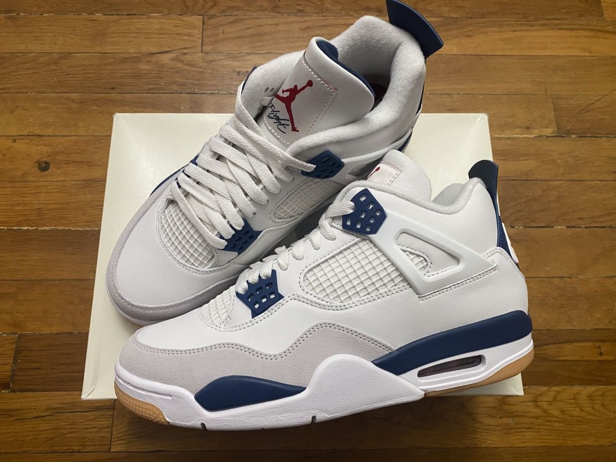 Jordan Brand Size 9M/10.5W - Air Jordan 4 Retro SB White Navy Blue Size US 9 / EU 42 - 2 Thumbnail