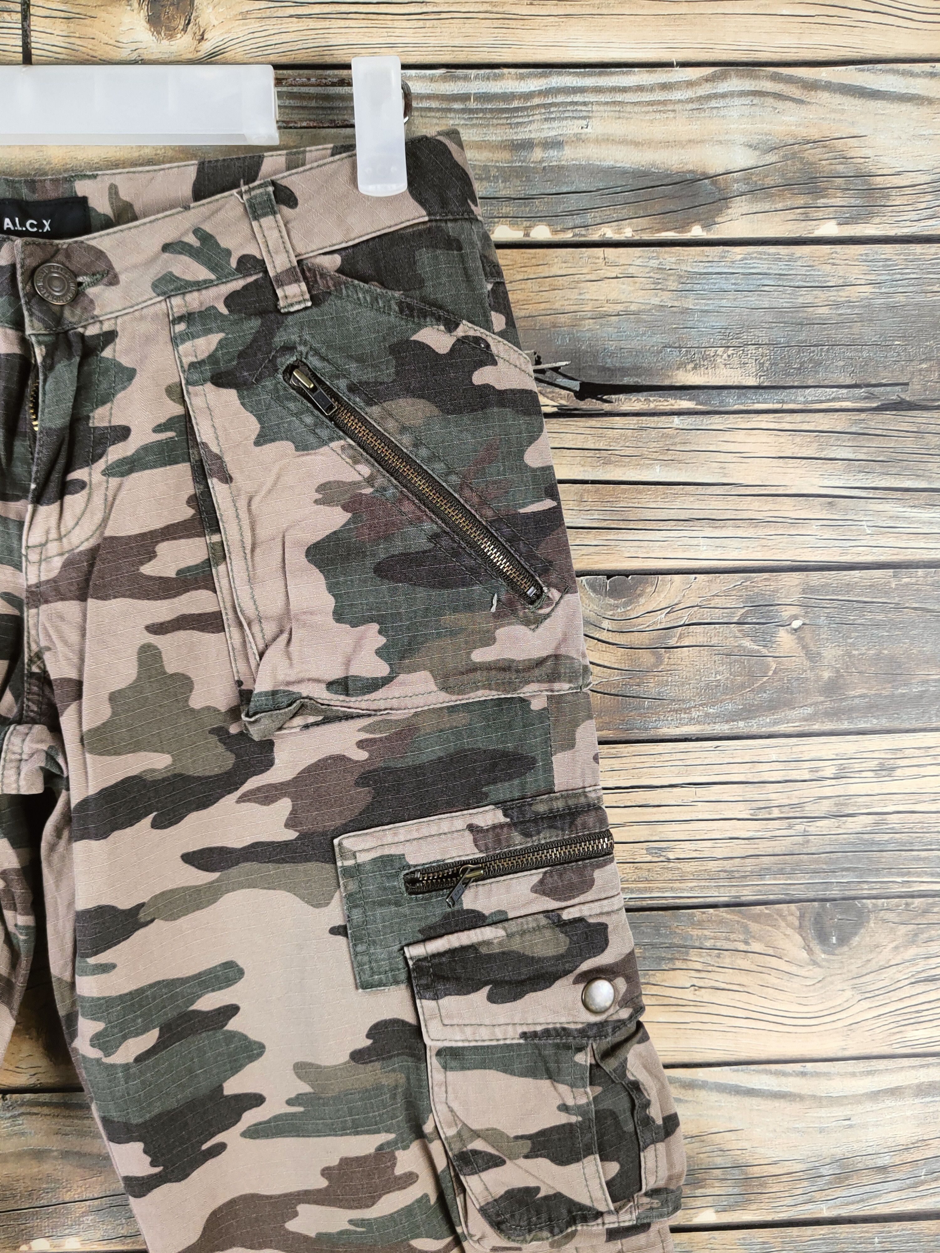 Japanese Brand A.L.C.X Camouflage Multipocket Cargo Pants #S2844 Size 27" / US 4 / IT 40 - 5 Thumbnail