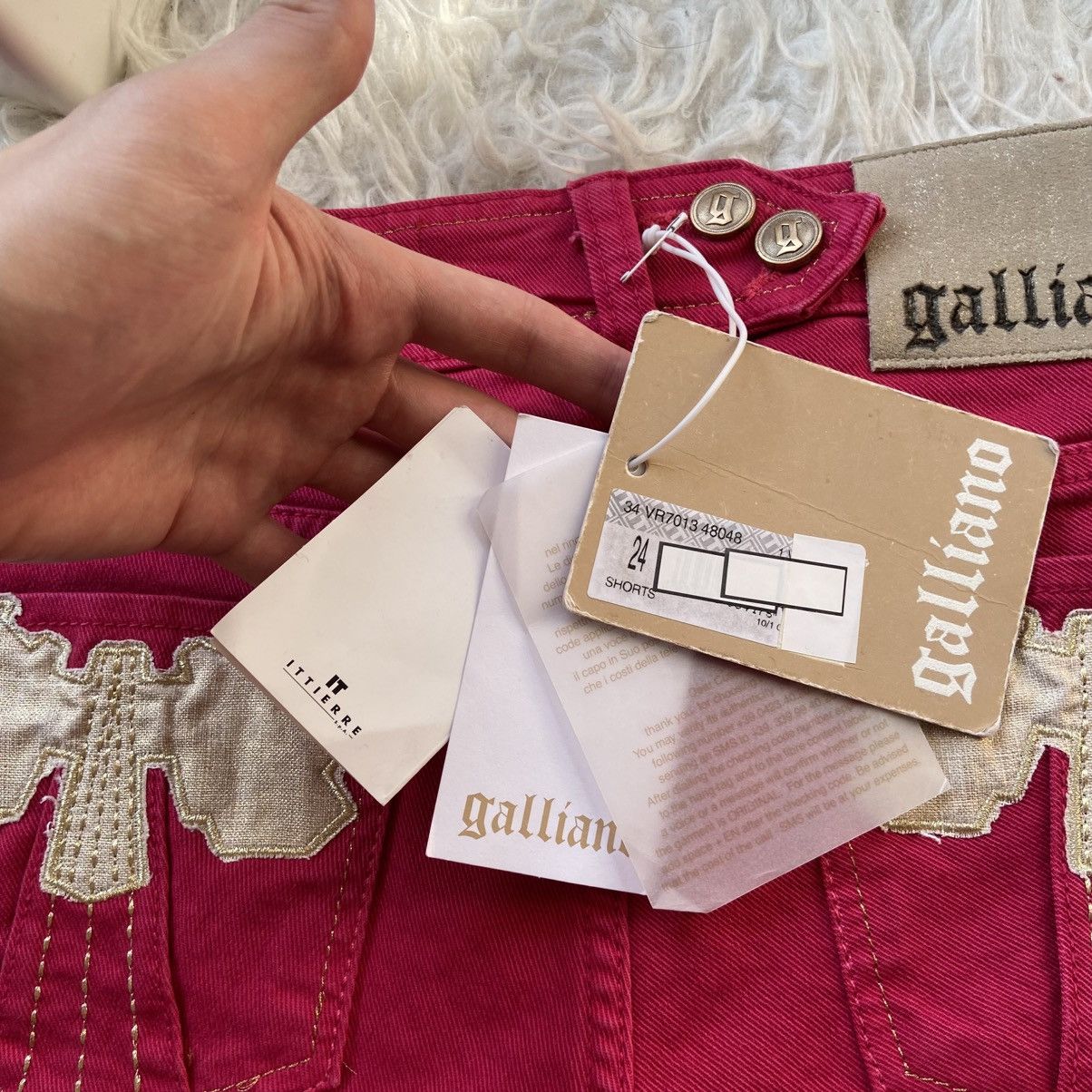 📌 NEW John Galliano Y2K Crazy Damen Bermuda Mini Shorts