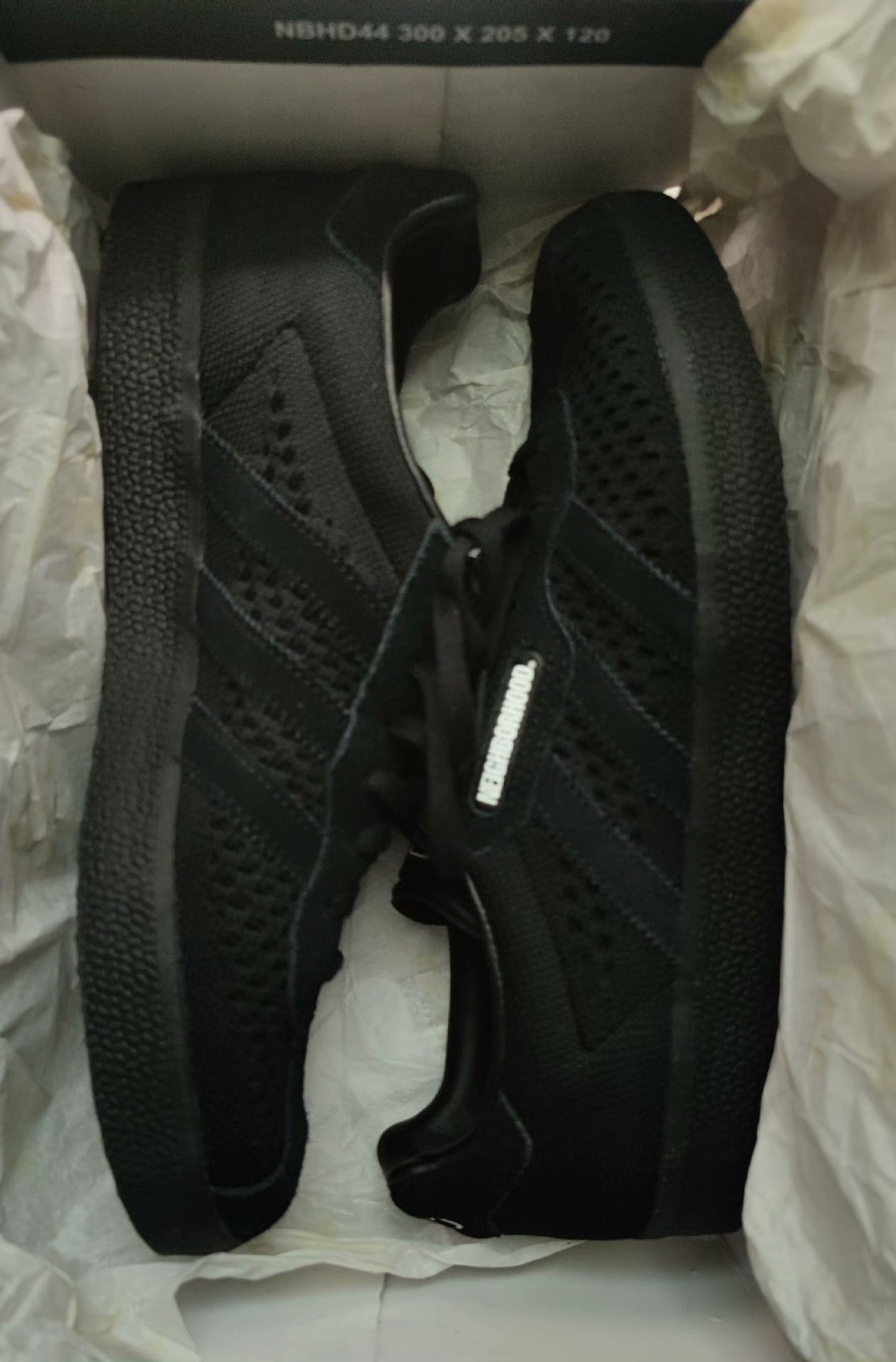 adidas gazelle silver green womens adidas Originals Jabbar Low x Bruce Lee - JR1597 | SNS main image 1