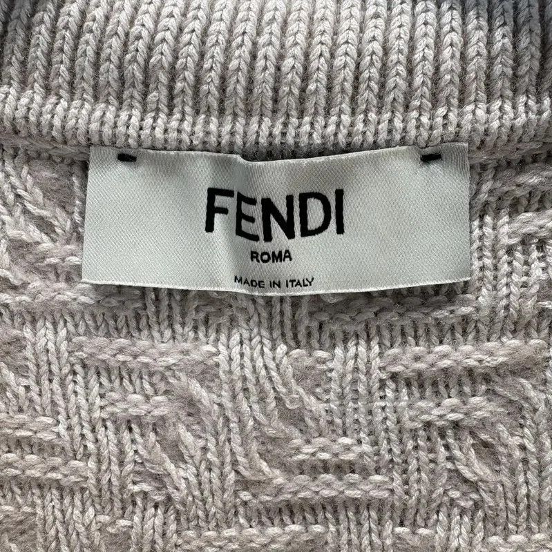 Fendi Fendi Short-Sleeve Knit Sweater in Cream . Size S / US 4 / IT 40 - 3 Thumbnail