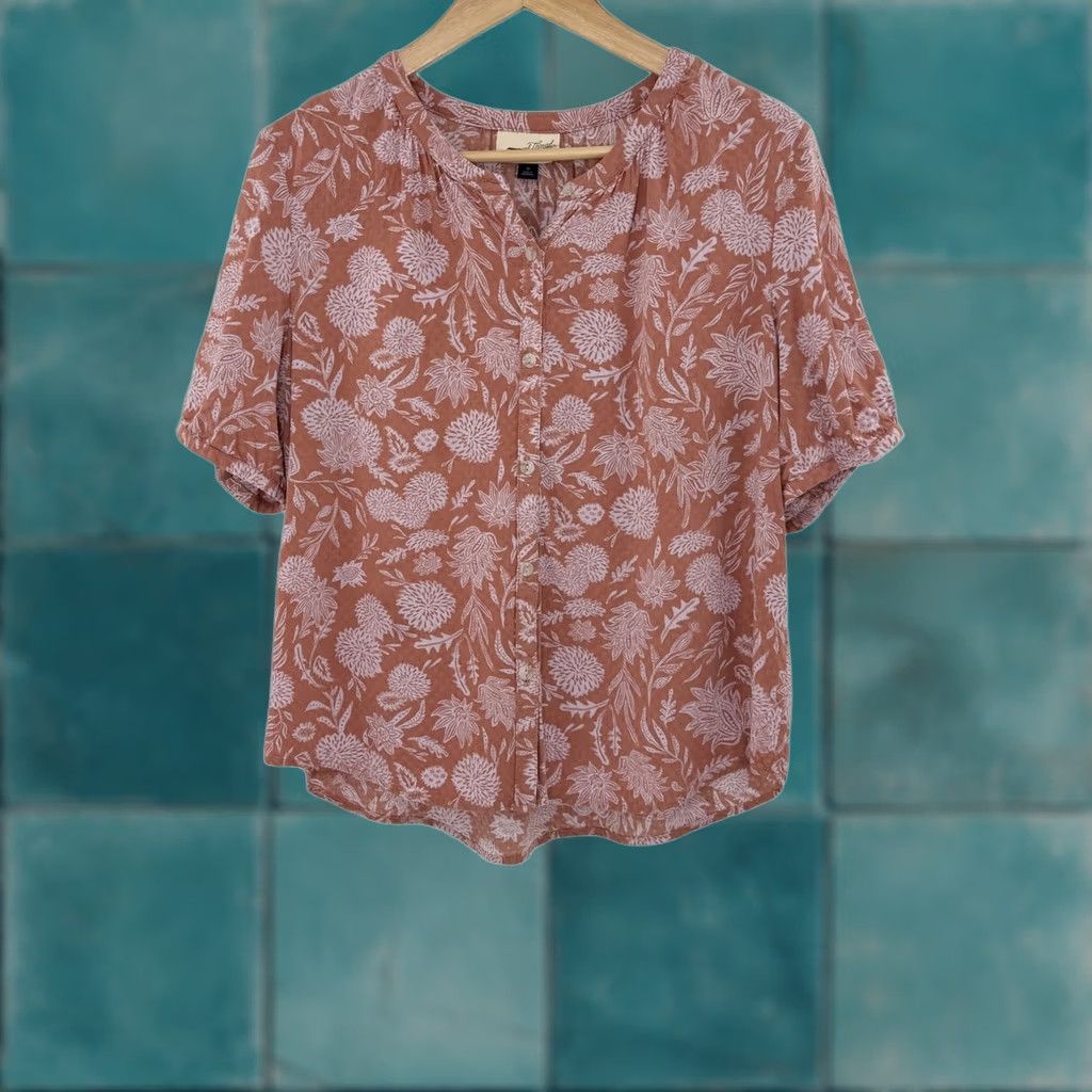 Vintage Universal Thread Blouse Size M Pink Floral Print Short Sleeve Button Down Women Size M / US 6-8 / IT 42-44 - 1 Thumbnail
