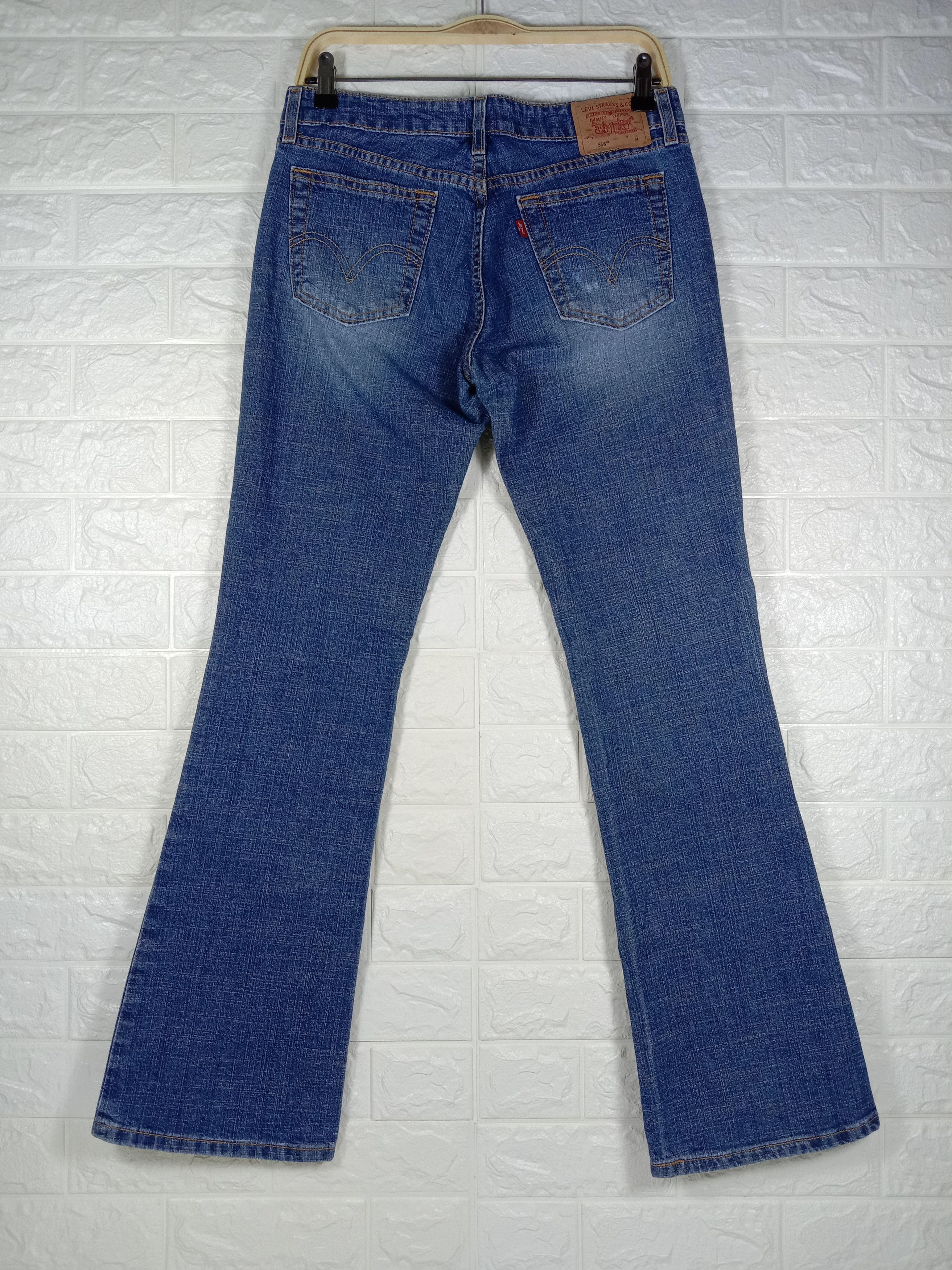 Levi's Vintage Levi's 518 Flare Jeans Blue Wash Denim Size 31" - 5 Thumbnail