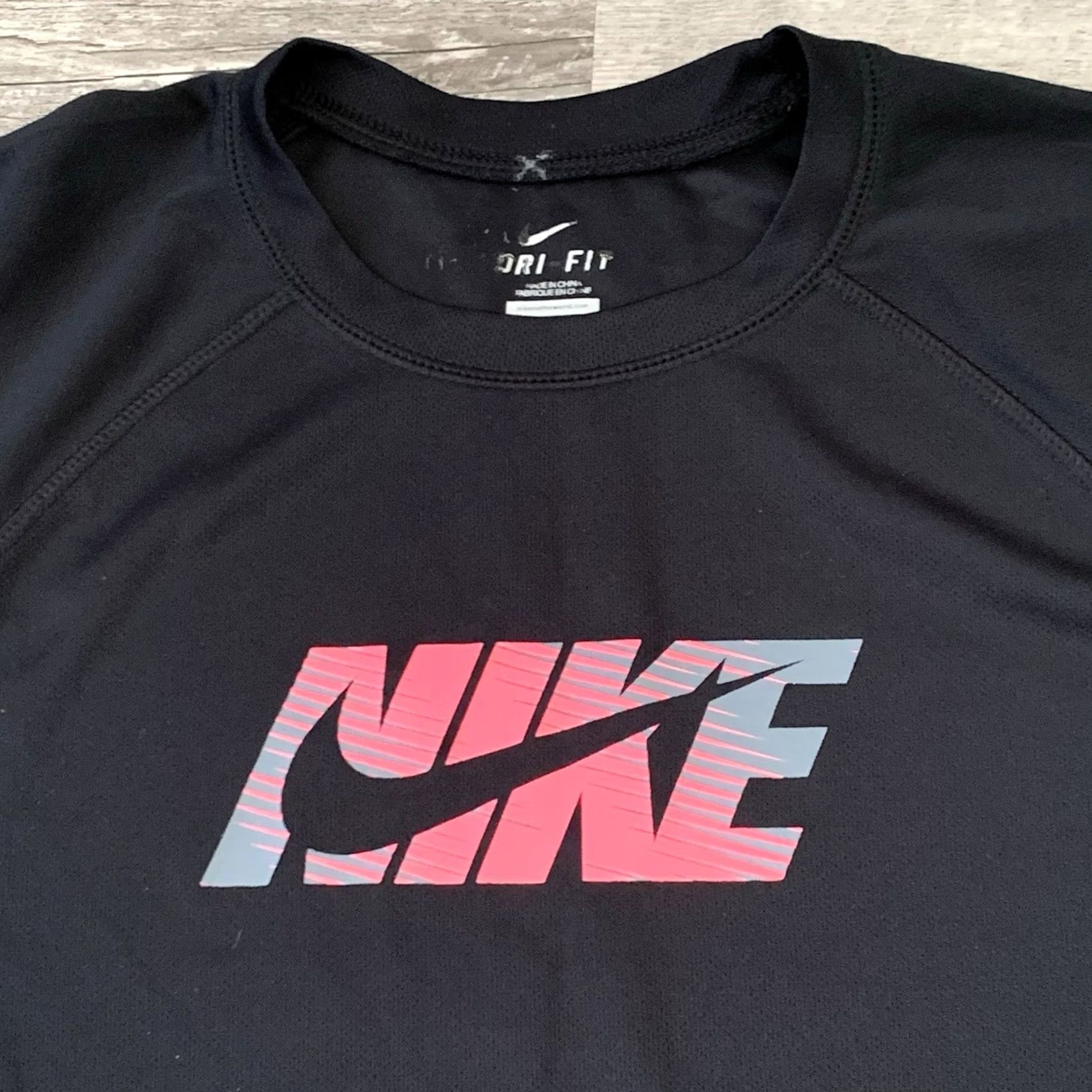 Nike Nike Dri-FIT Performance T-Shirt Mens Large Black Swoosh Training Gym Center Size US L / EU 52-54 / 3 - 7 Thumbnail
