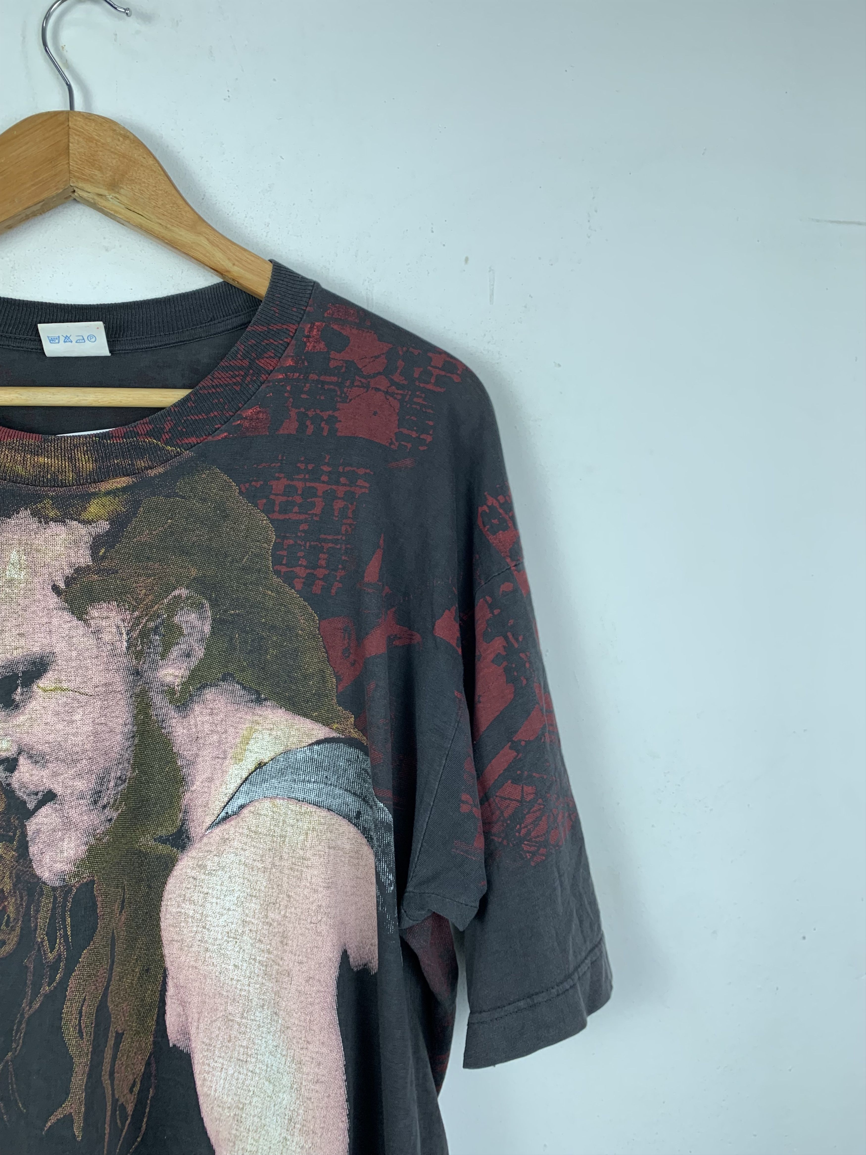 Band Tees × Metallica × Vintage Vintage 90s Metallica All Overprint Bootleg Band Tee TA0304 Size US L / EU 52-54 / 3 - 6 Thumbnail