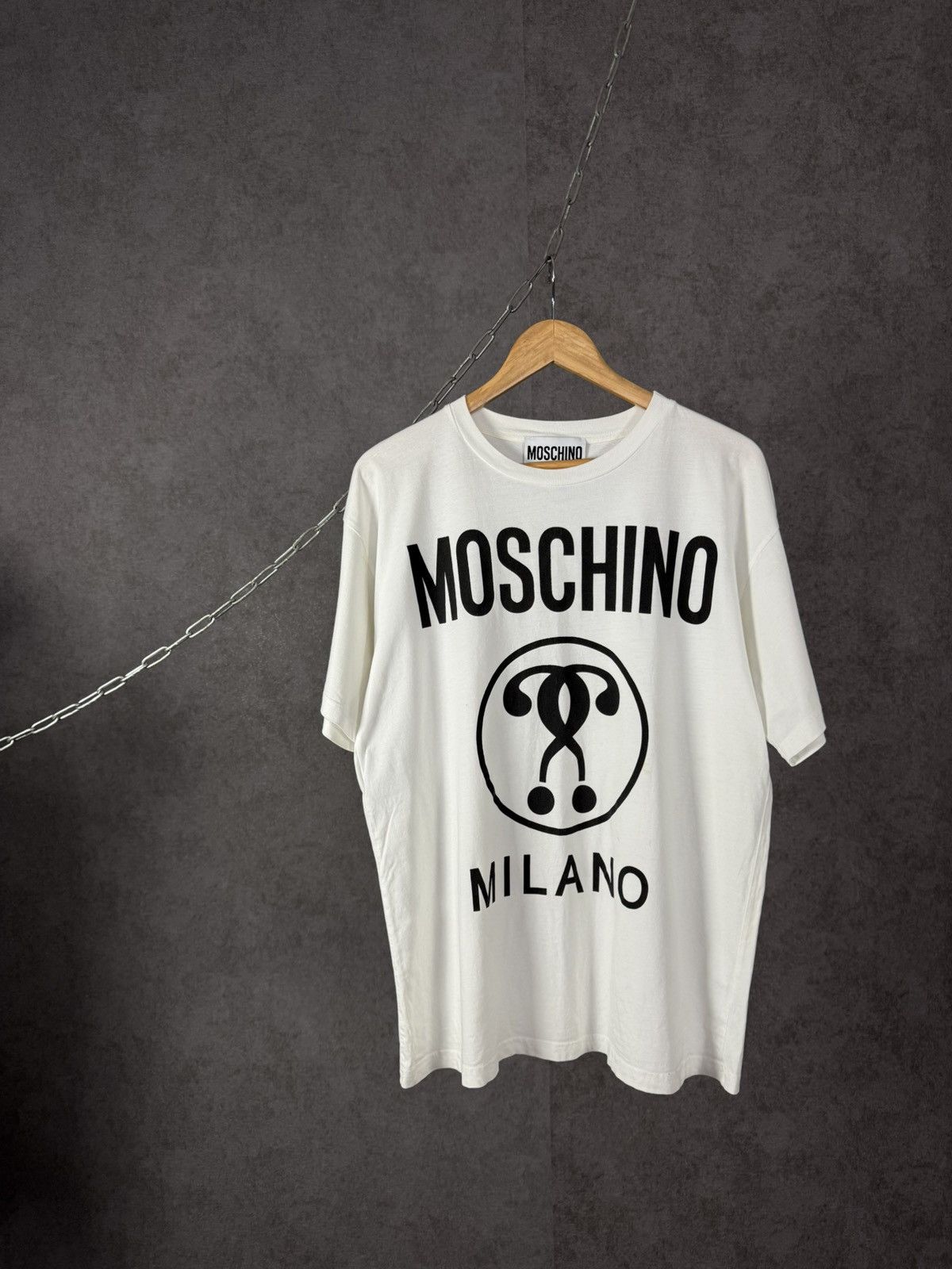 Designer × Moschino Moschino Milano luxury designer tee Size US L / EU 52-54 / 3 - 1 Thumbnail