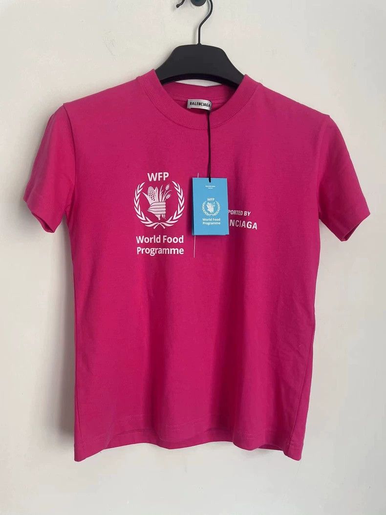 Balenciaga Balenciaga Wheat-ear rose-red short sleeves 2501-Nextarrow Size US S / EU 44-46 / 1 - 1 Thumbnail