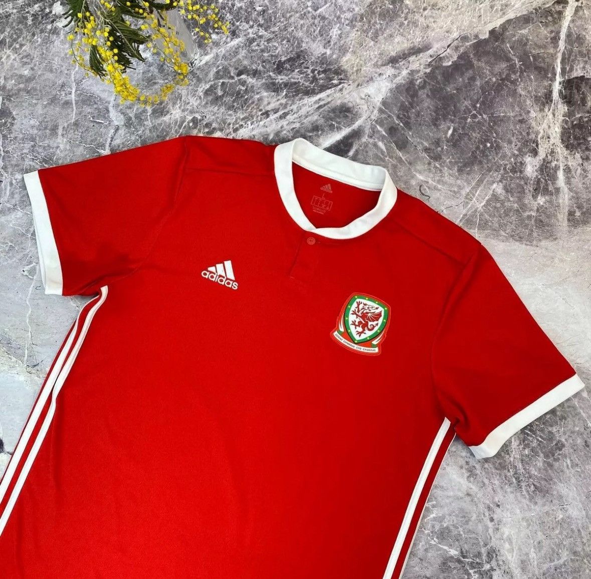 Adidas Wales Shirt Mens L Wales 2017-19 Home Cymru Football Jersey Size US L / EU 52-54 / 3 - 4 Thumbnail