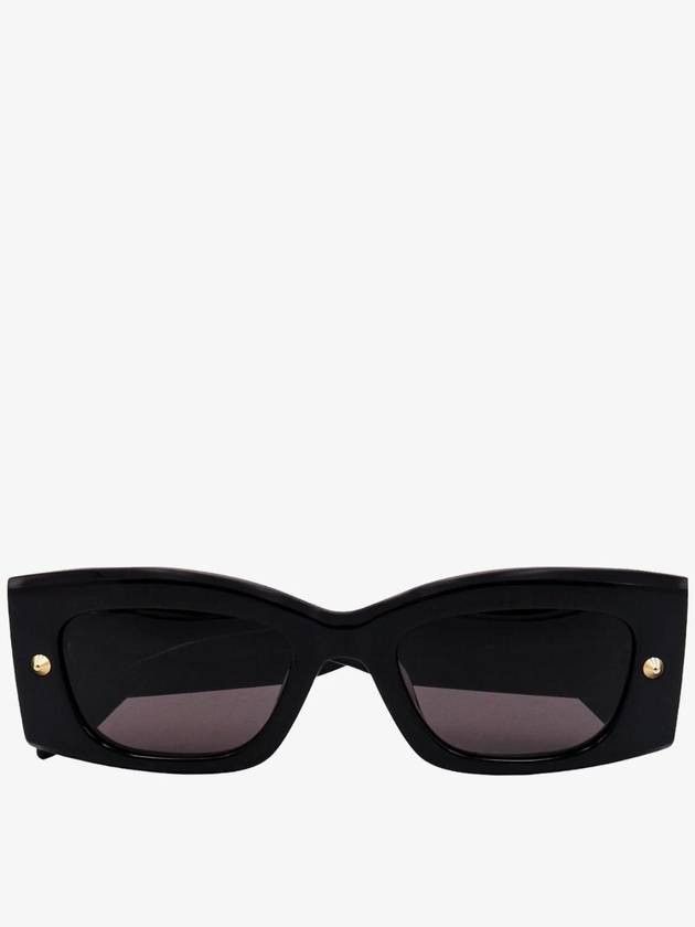o1w1db10126 Size:OS/Spike Rectangular Sunglasses in Black