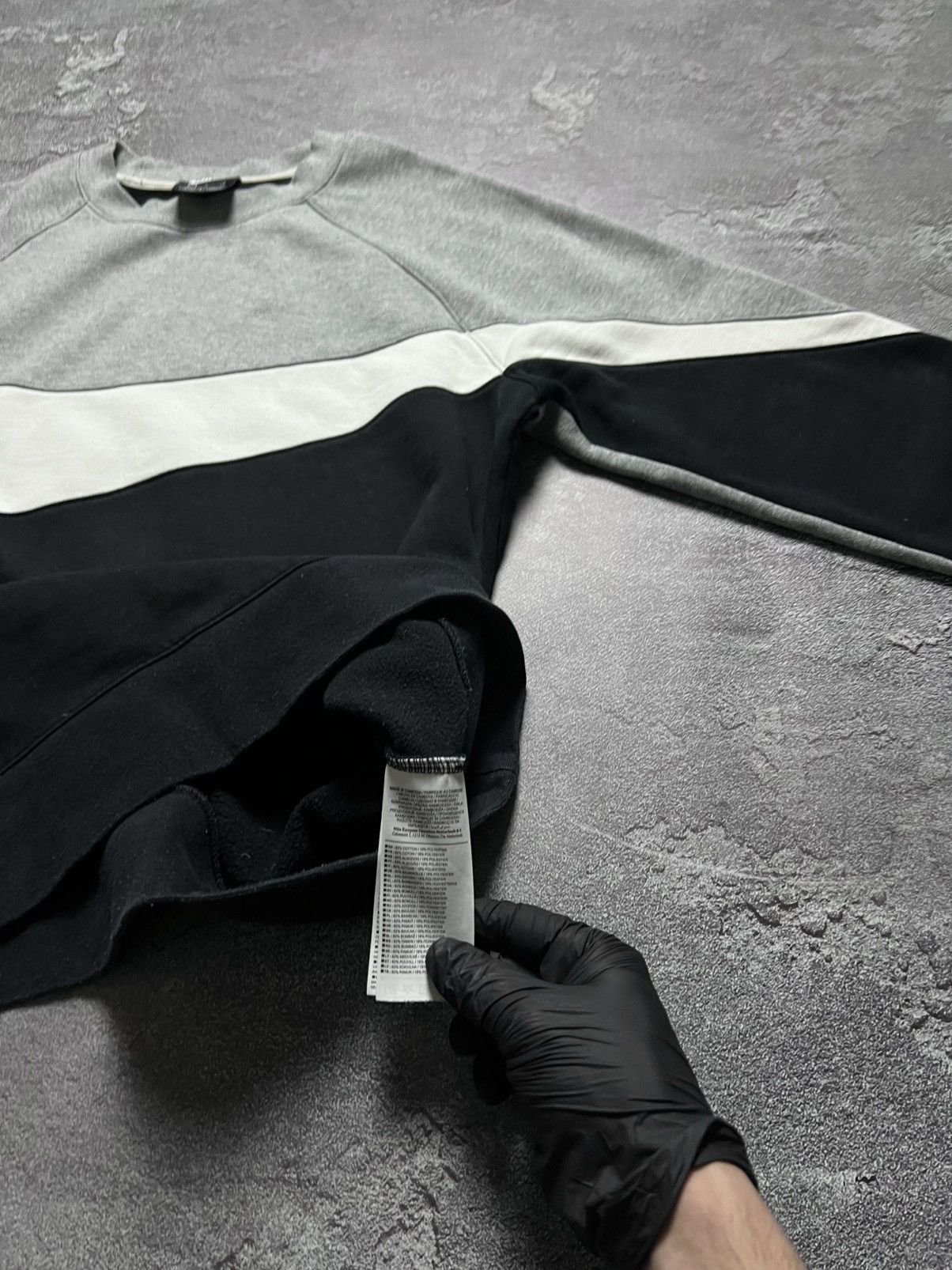 Nike Vintage Nike Big Swoosh Striped Sweatshirt Side Stripe M Size US M / EU 48-50 / 2 - 7 Thumbnail