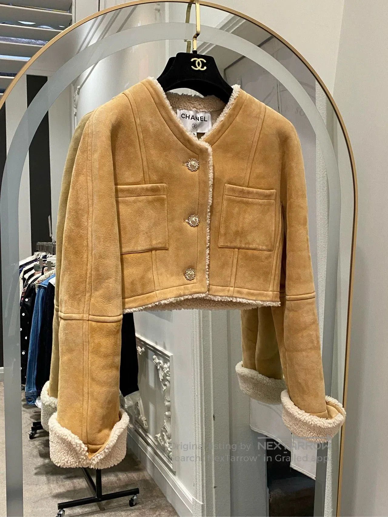 Chanel Chanel 2020 Suede Teddy Coat FR36. Size US S / EU 44-46 / 1 - 1 Thumbnail