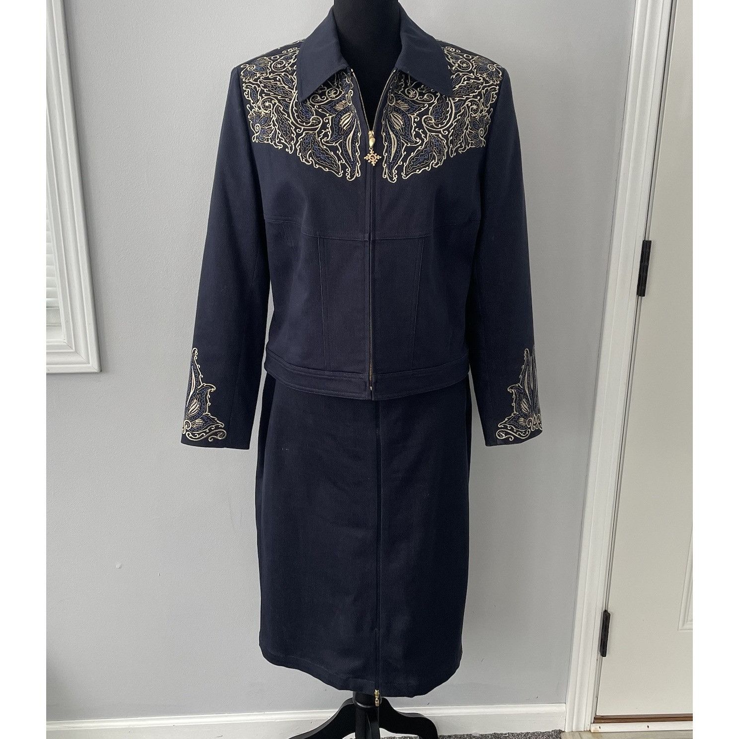 St. John Vtg St. John Sport 2 Pc Sz Small Denim Western Zip Jacket & Size S / US 4 / IT 40 - 1 Thumbnail