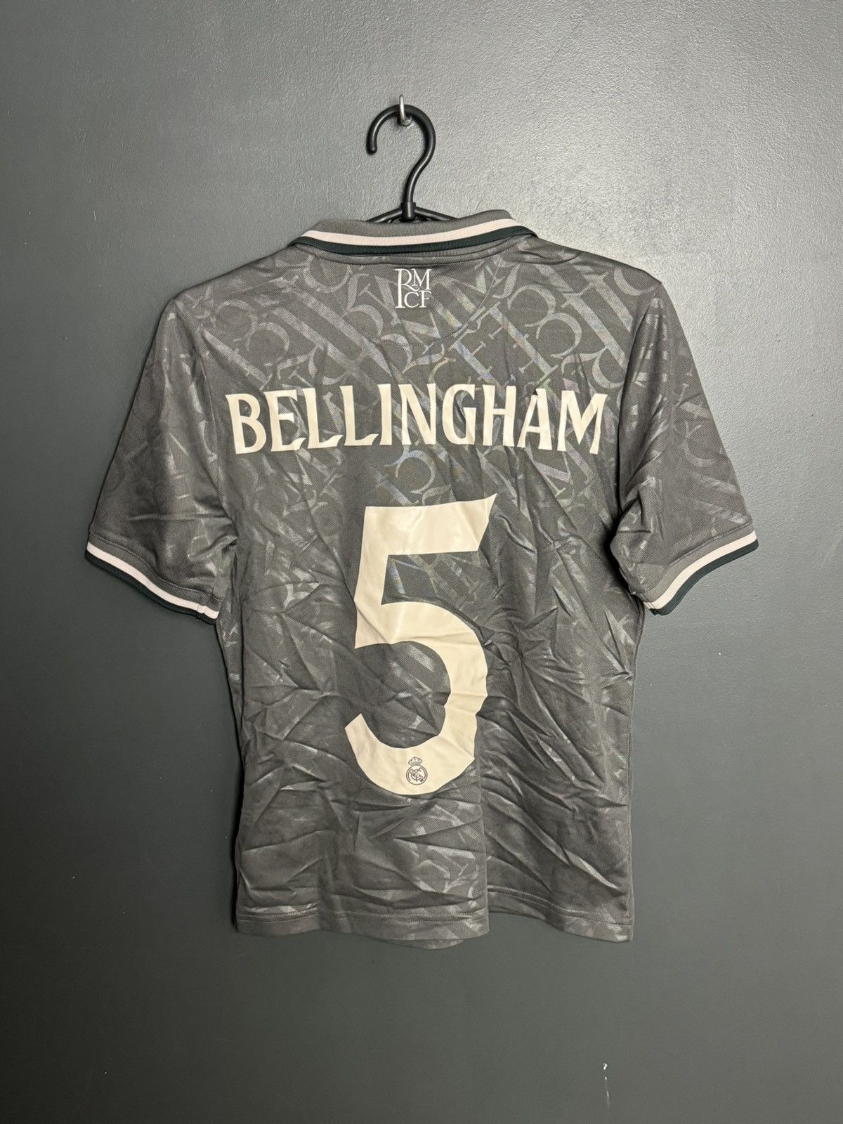 Adidas KIDS Real Madrid 24/25 Third Bellingham Football Jersey Size US XS / EU 42 / 0 - 1 Thumbnail