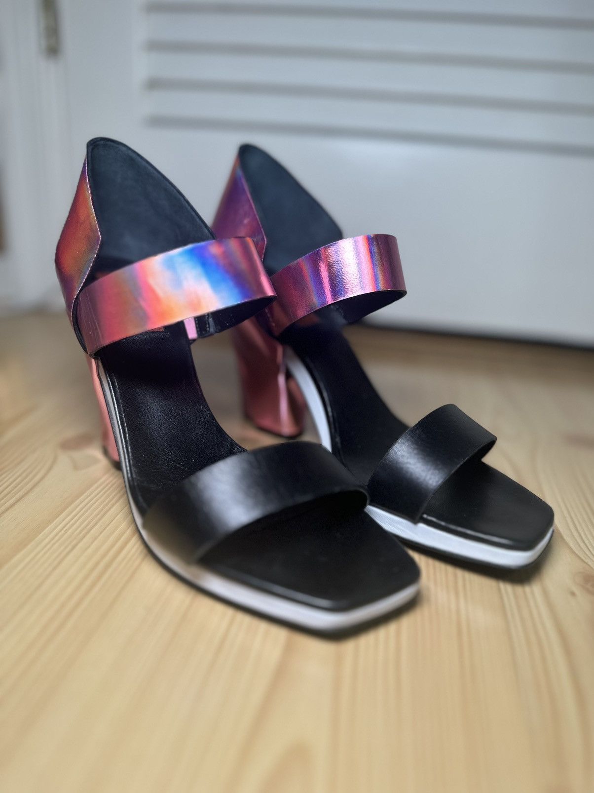 NWOB Pink Iridescent Heel Sandals size 39