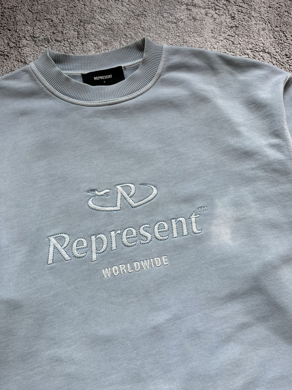 Represent Clo. Represent Worldwide Logo Sweatshirt Size S Size US S / EU 44-46 / 1 - 5 Thumbnail