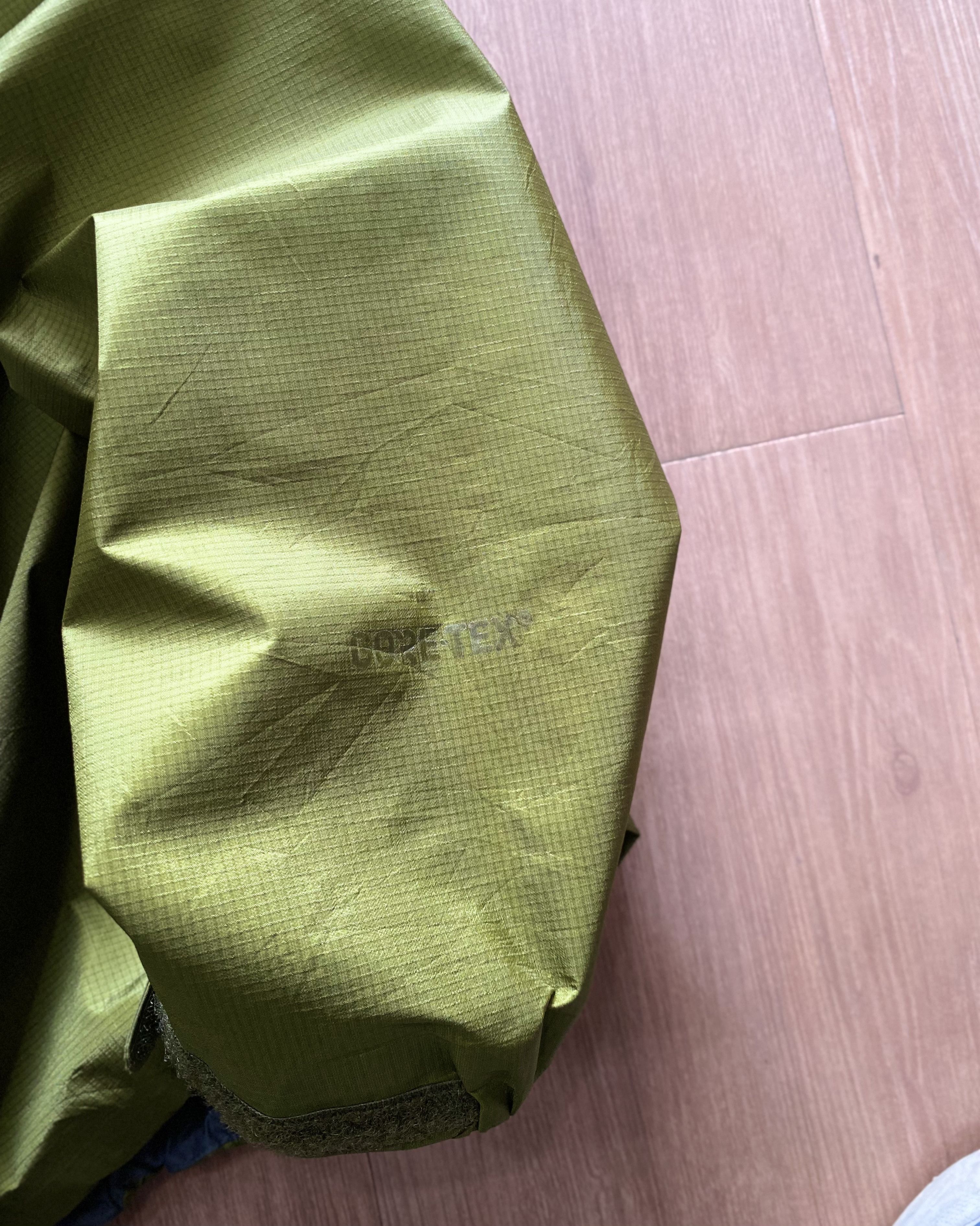 Montbell MONTBELL GORETEX STORM CRUISER LIGHT JACKET Size US XL / EU 56 / 4 - 6 Thumbnail