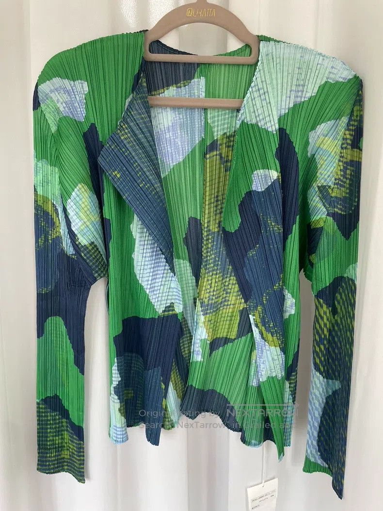 Issey Miyake Issey Miyake Green Meteorite Cardigan Size L / US 10 / IT 46 - 1 Thumbnail