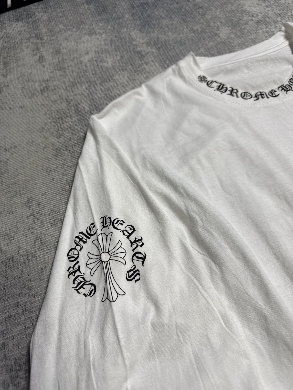 Chrome Hearts LIKE NEW! CROSS NECK PRINT LONG SLEEVES Size US M / EU 48-50 / 2 - 7 Thumbnail