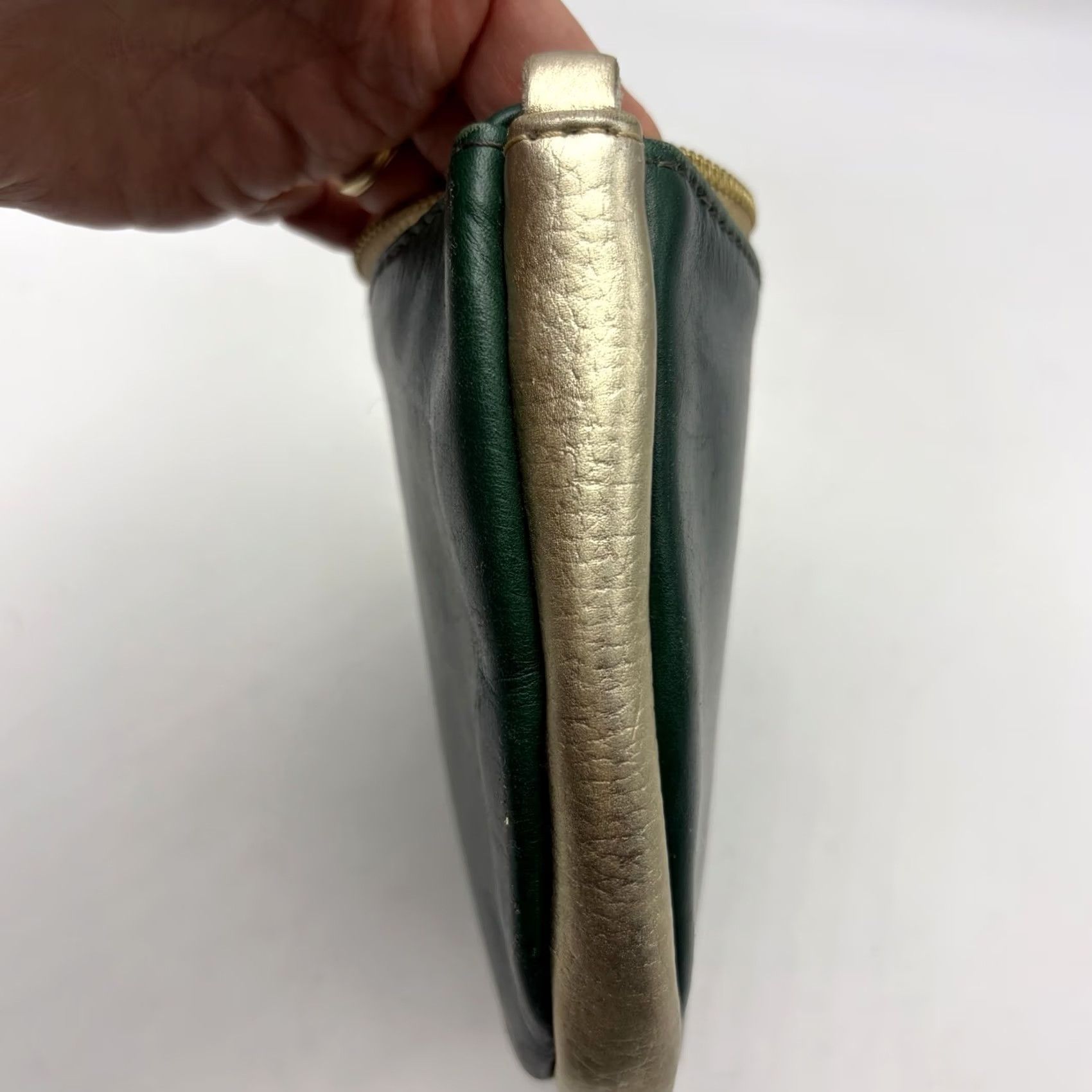 Vintage Sseko Green Leather Medium Crescent Pouch Oiled Agave Gold Zipper Size ONE SIZE - 7 Thumbnail