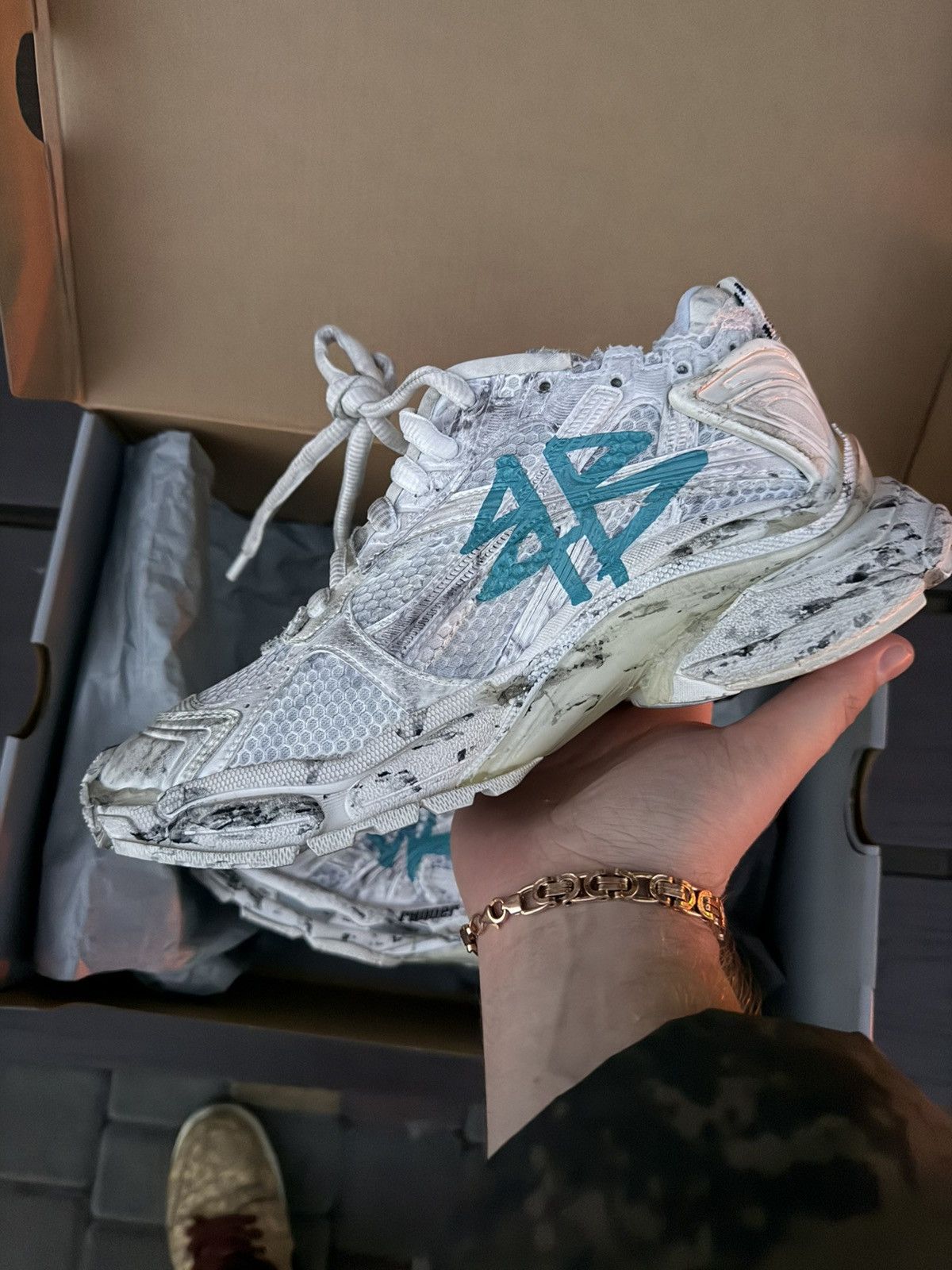 Balenciaga Balenciaga Runner White Blue Grafity Size US 9 / IT 39 - 2 Thumbnail