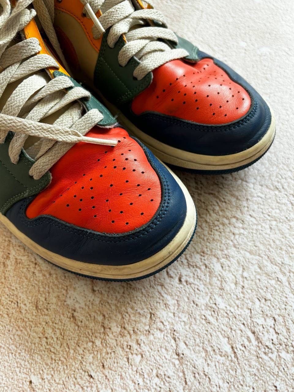 Jordan Brand × Nike Jordan Nike vintage distressed high top sneakers Size US 7.5 / EU 40-41 - 8 Thumbnail