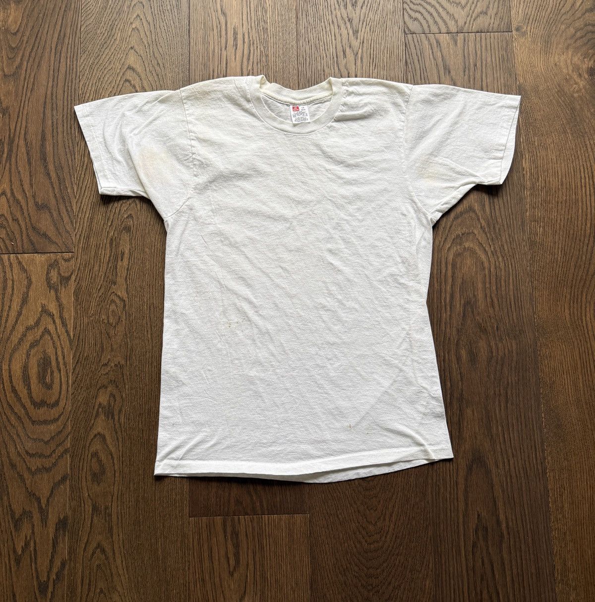 Vintage Vintage 90s Hanes Blank White Tee Size US L / EU 52-54 / 3 - 1 Thumbnail