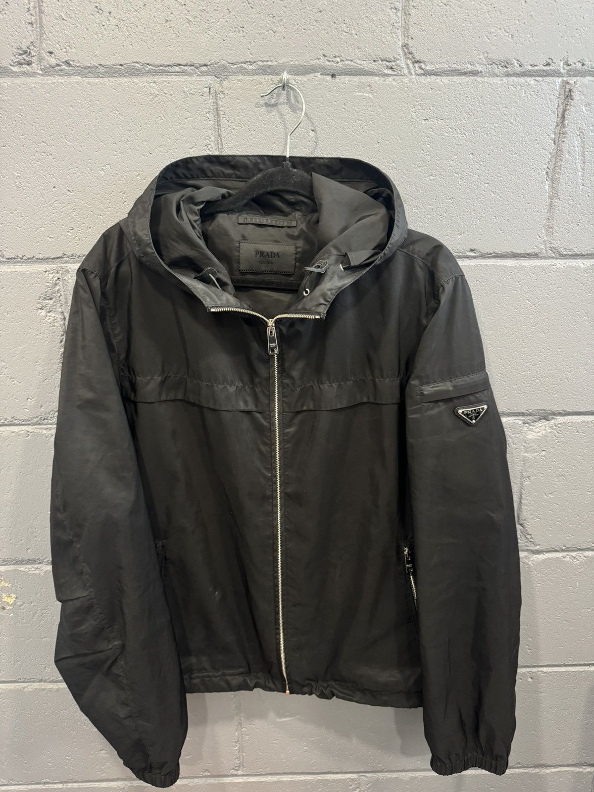 Prada Prada Re-Nylon Windbreaker Jacket size 54 Size US L / EU 52-54 / 3 - 1 Thumbnail