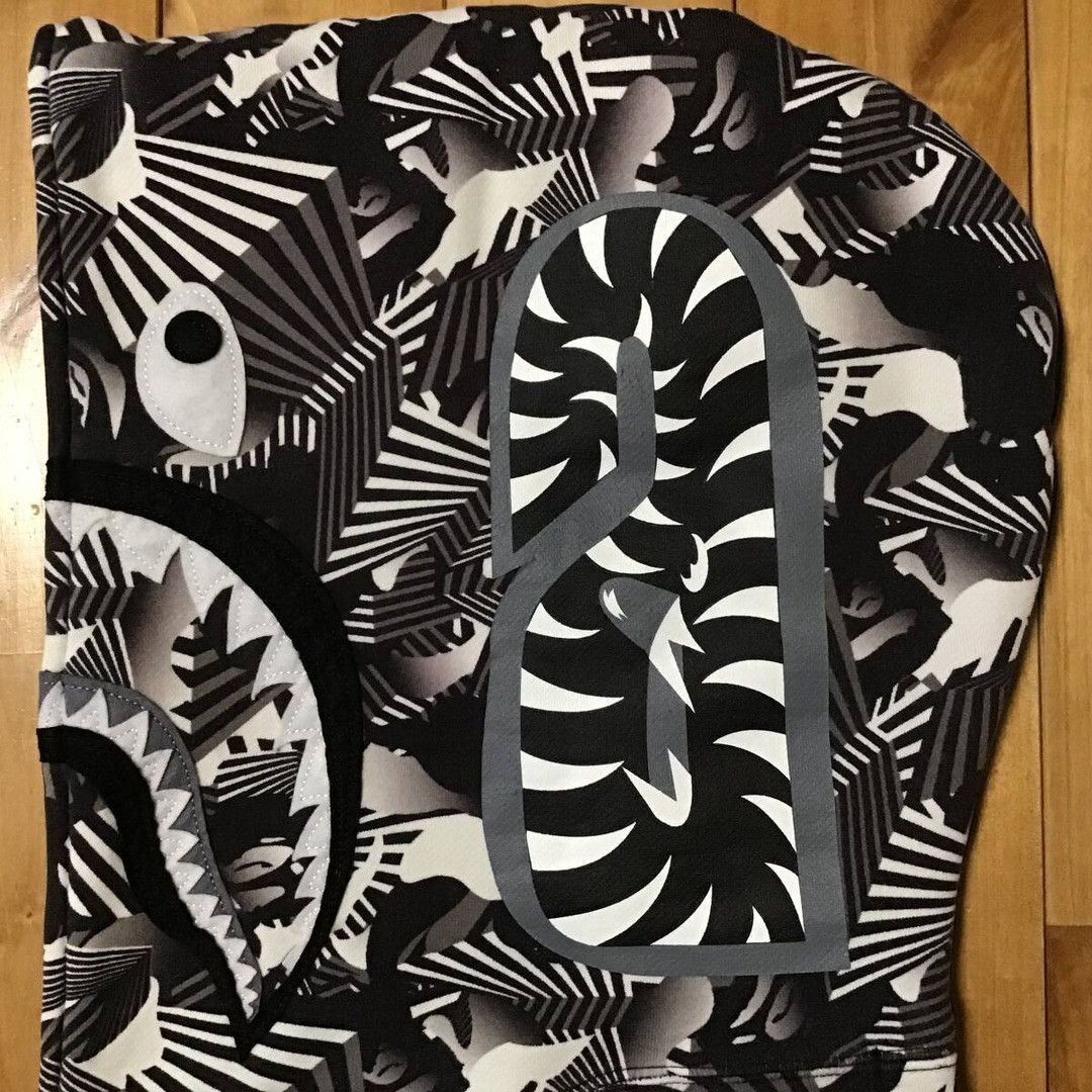 Bape BAPE Dazzle Camo Shark Full Zip Hoodie a bathing ape Size US L / EU 52-54 / 3 - 5 Thumbnail
