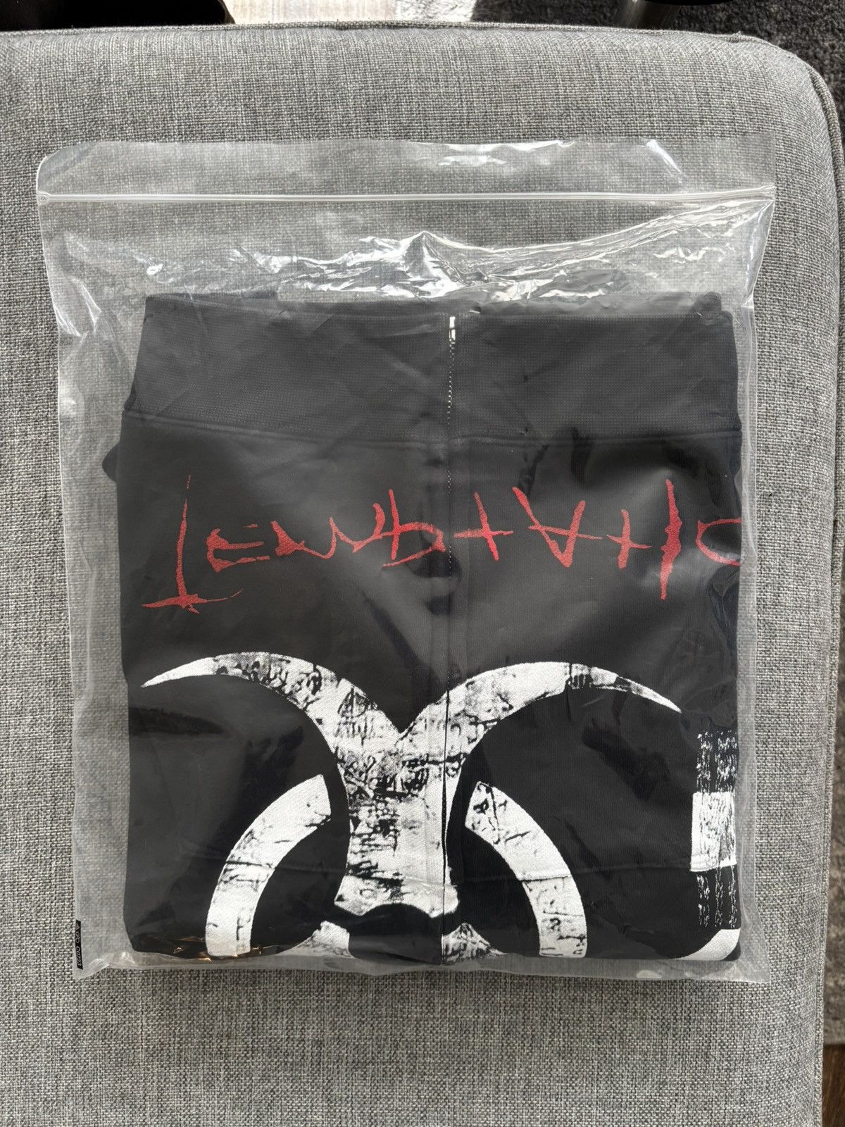 Revenge REVENGE TOXIC ZIP HOODIE (BRAND NEW!) Size US S / EU 44-46 / 1 - 2 Thumbnail
