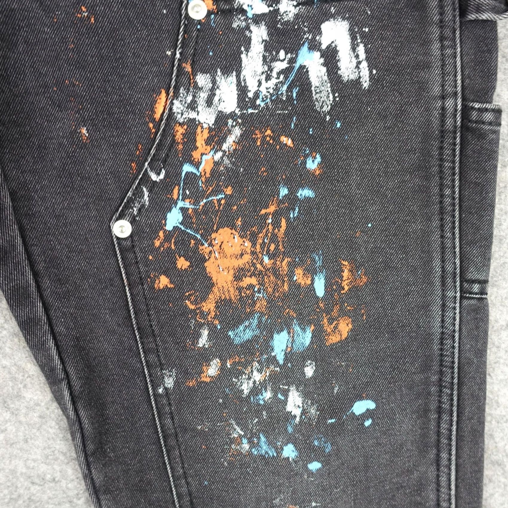 Vintage VINTAGE No Boundaries Jeans Mens 30x27 Gray Charcoal Paint Splatter Relaxed Carpenter Shirt Jeans Pants Mens Beige Black White Gray 90s Size US 30 / EU 46 - 4 Thumbnail