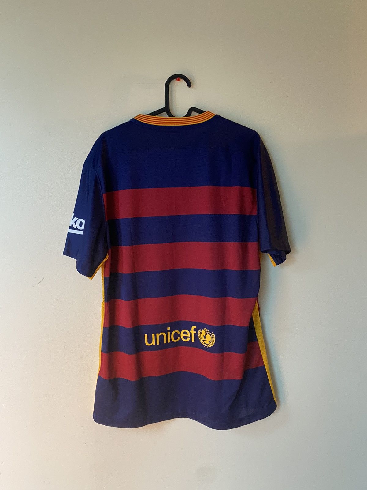 Nike Barcelona 2015 Home Jersey Size US M / EU 48-50 / 2 - 4 Thumbnail