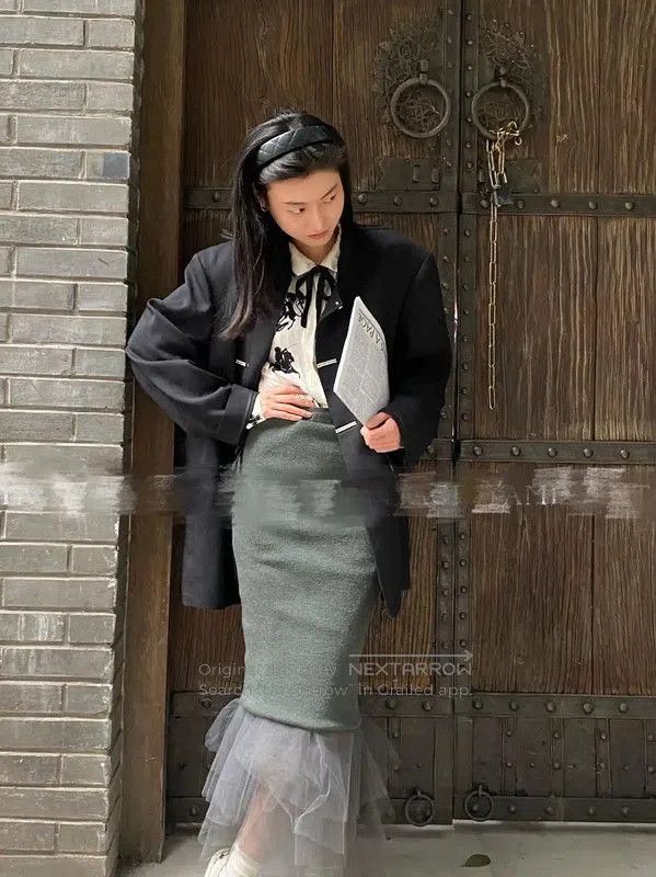 Comme des Garcons COMME des GARÇONS Grey Wool Flared Midi Skirt . Size 23" - 9 Thumbnail
