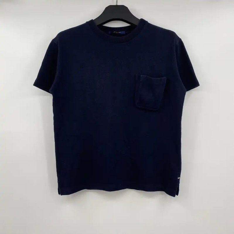 Louis Vuitton Louis Vuitton Men's Summer Navy T-Shirt 0089 Size US S / EU 44-46 / 1 - 1 Thumbnail