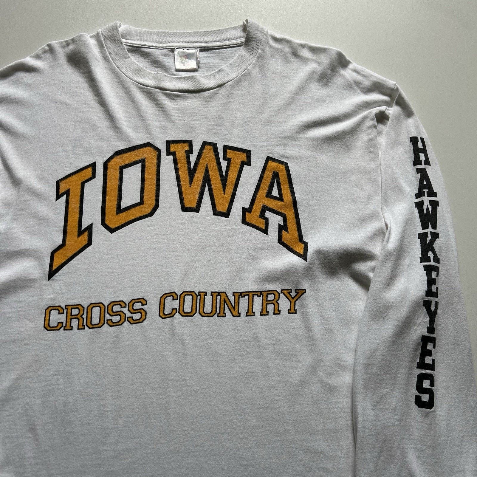 Fruit Of The Loom Vintage 90s NCAA Cross Country Long Sleeve XL Iowa Hawkeye Size US XL / EU 56 / 4 - 2 Thumbnail