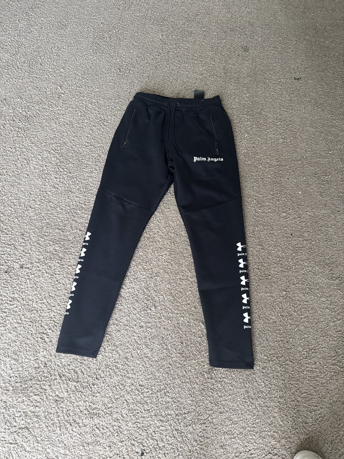 p*8様 Palm Angels×UNDER ARMOUR トレーニングウェア p*8様 Palm Angels×UNDER ARMOUR トレーニングウェア - メルカリ