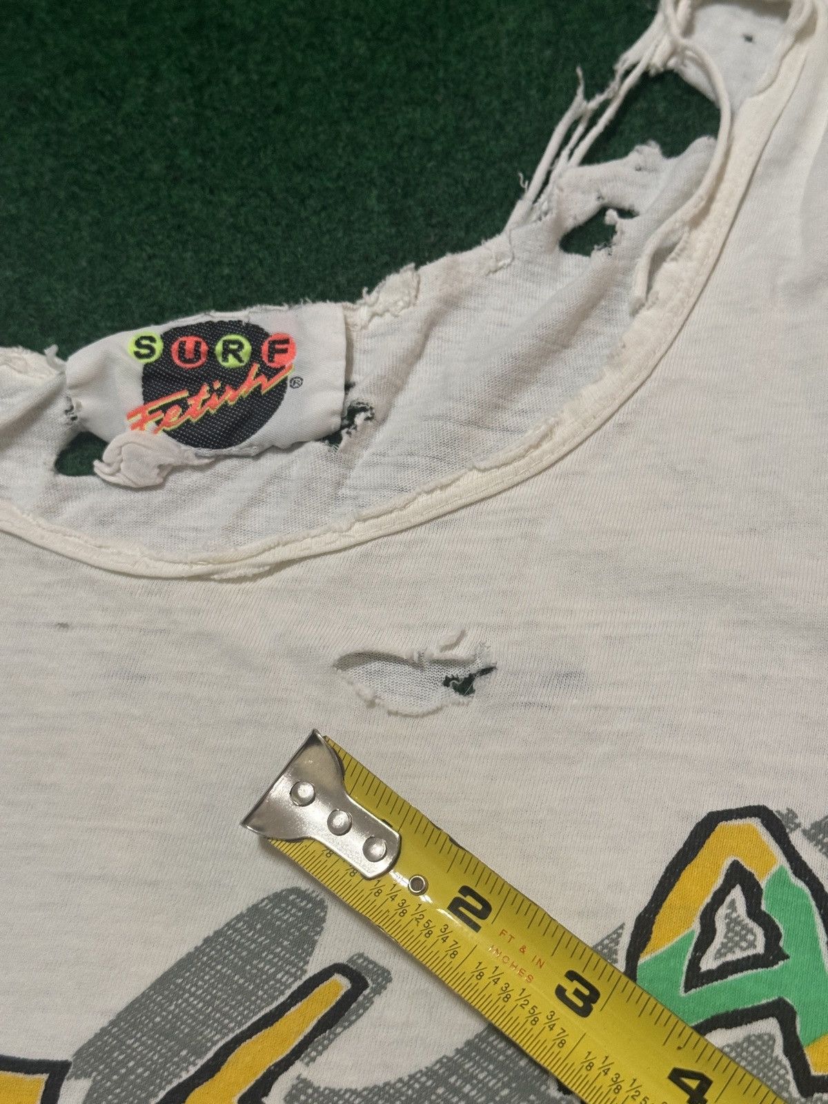 Vintage Vtg 90s African Wave Surfer Distressed Boxy Crop Tank Top Size US L / EU 52-54 / 3 - 8 Thumbnail