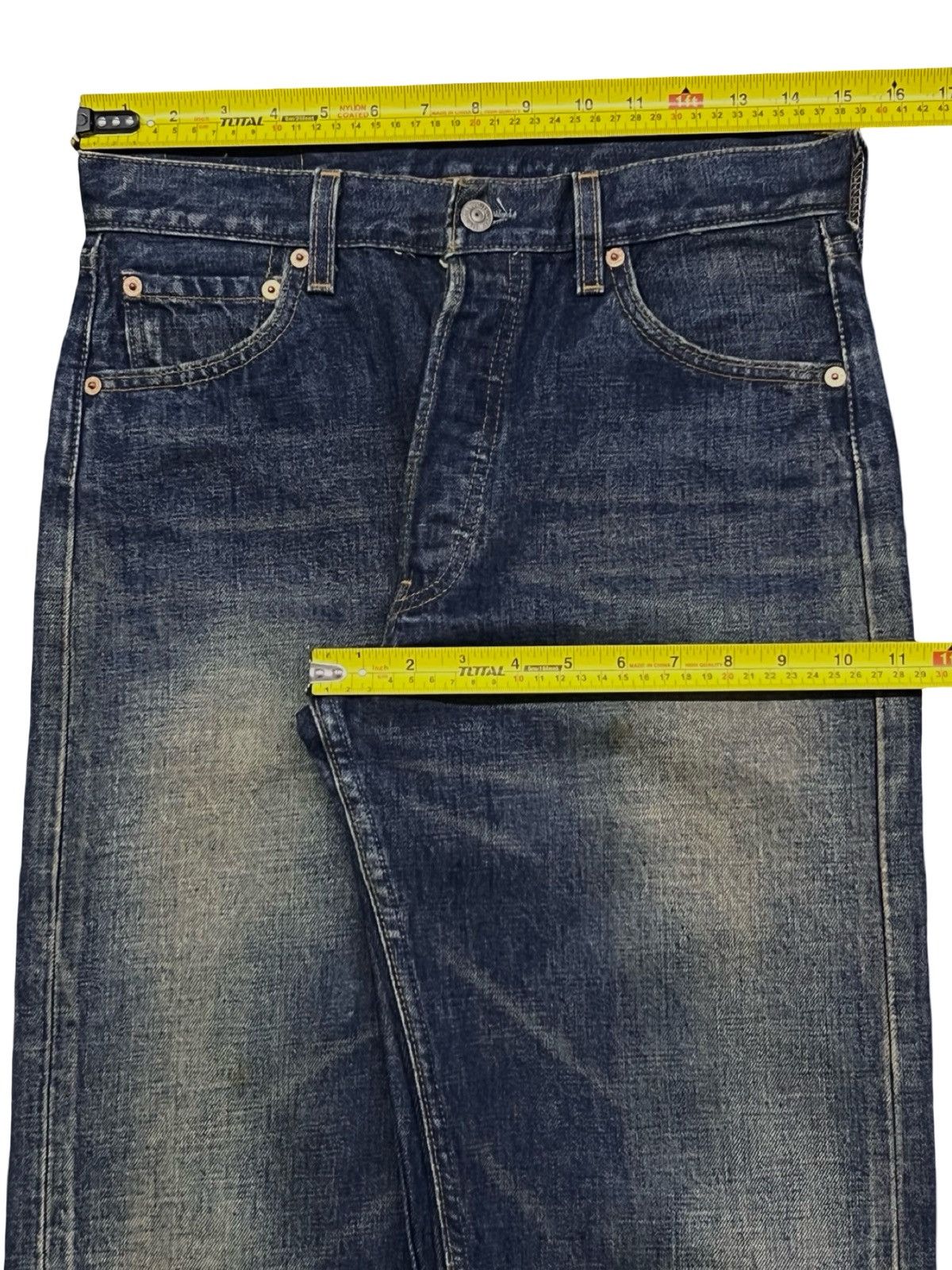 Levi's Vintage 90s Levi’s 501 XX Denim Japan | Vintage Faded | W30 Size US 30 / EU 46 - 19 Thumbnail