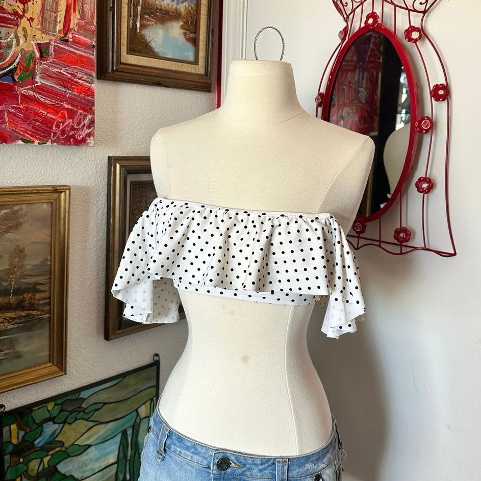 Forever 21 forever 21 black and white polka dot swim top Size ONE SIZE - 1 Thumbnail