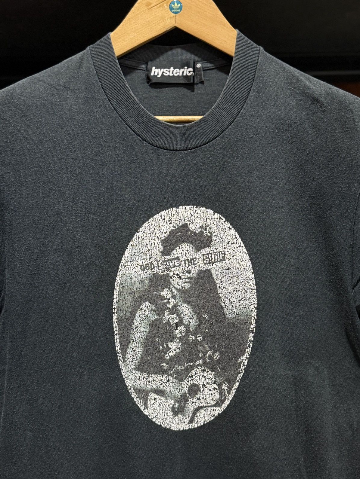 Hysteric Glamour Vintage Hysteric Glamour God Save The Surf Faded Tee Size US M / EU 48-50 / 2 - 2 Thumbnail