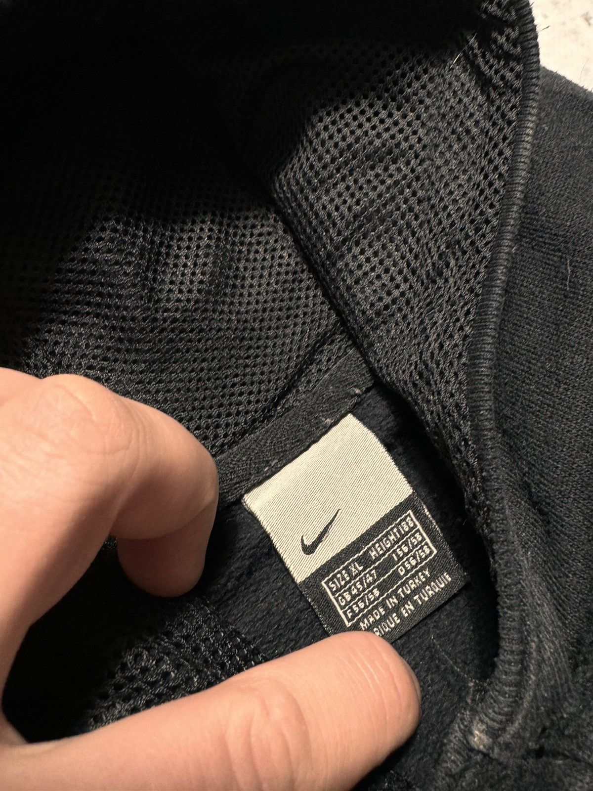 Nike × Vintage NIKE ATHLETIC VINTAGE CENTER LOGO OVERSIZE BOXY HOODIE Size US XL / EU 56 / 4 - 4 Thumbnail
