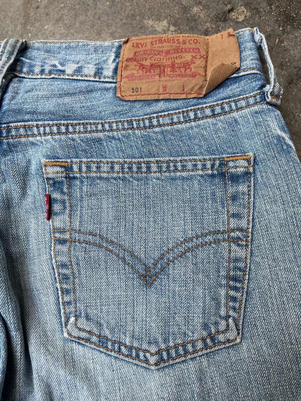 Levi's LEVIS 501 VINTAGE DISTRESSED STYLE Size US 31 - 10 Thumbnail