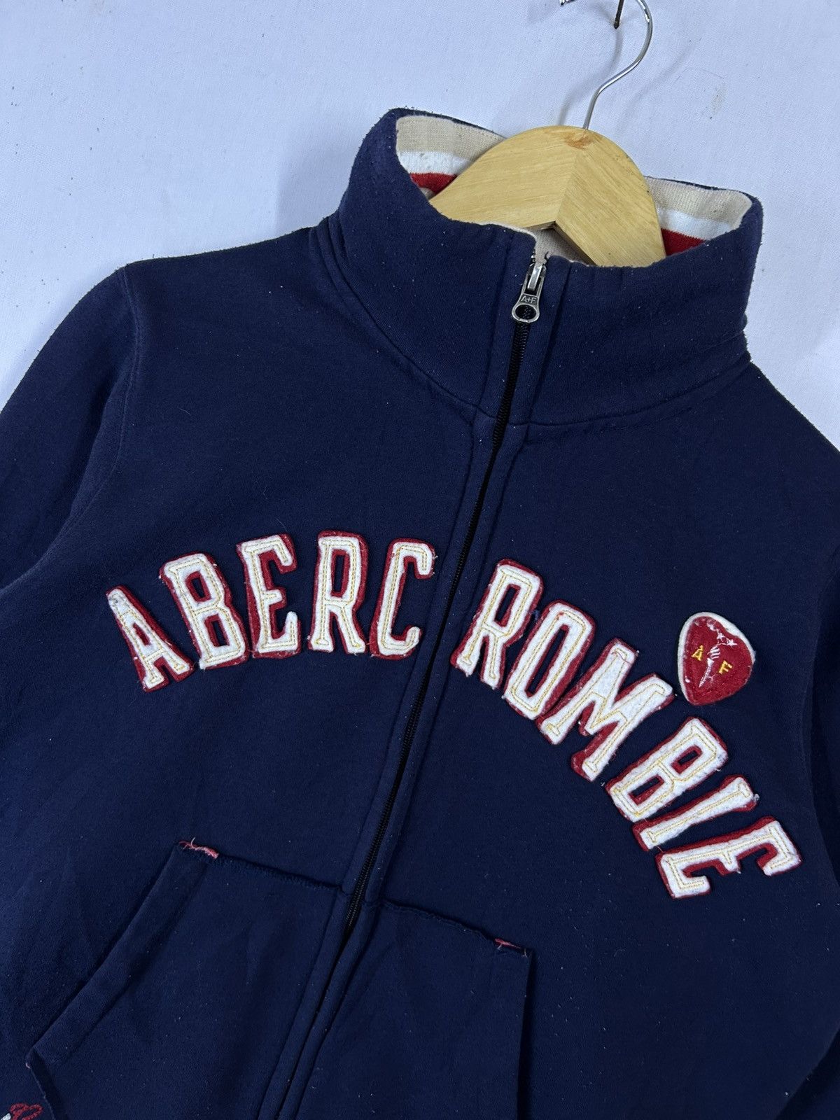 Abercrombie & Fitch × Japanese Brand × Vintage Vintage Abercrombie & Fitch Spellout Sweater Size US M / EU 48-50 / 2 - 2 Thumbnail