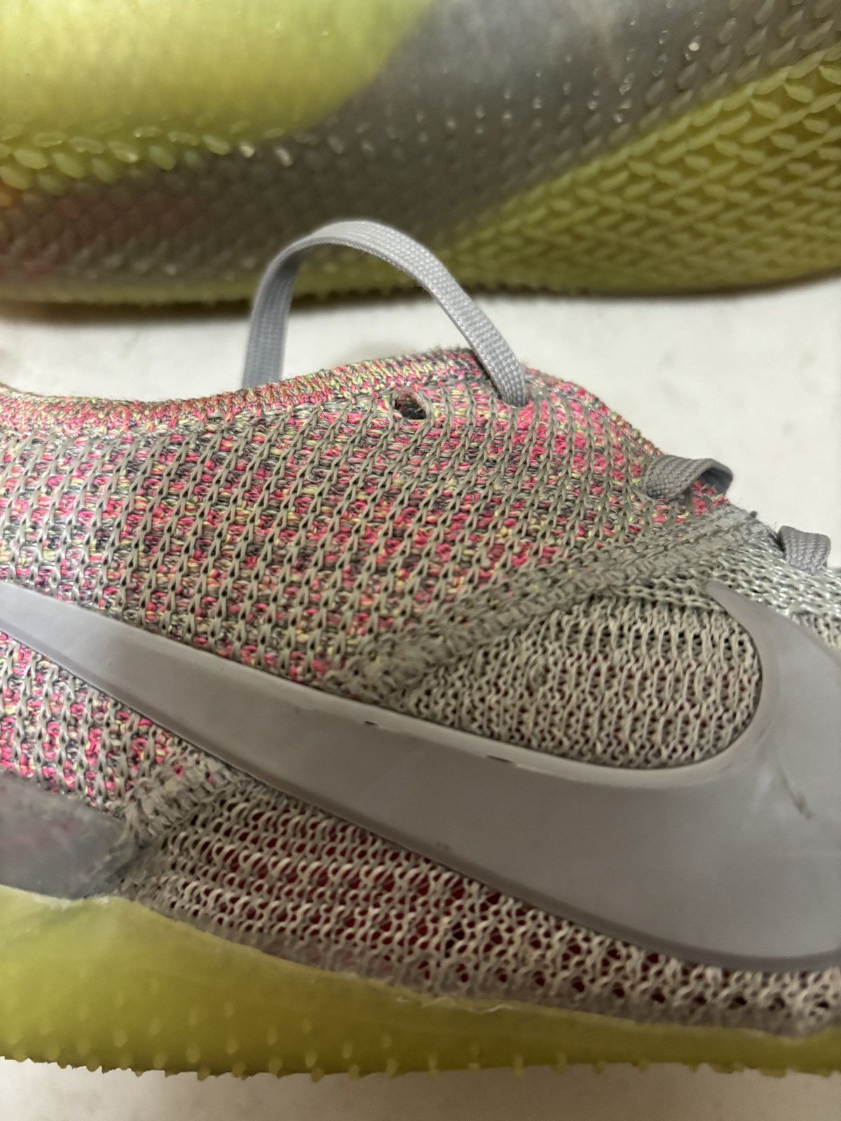 Nike Rare Nike Kobe NXT 360 Wolf Grey Multi-Color Green Size 9.5 Size US 9.5 / EU 42-43 - 21 Thumbnail