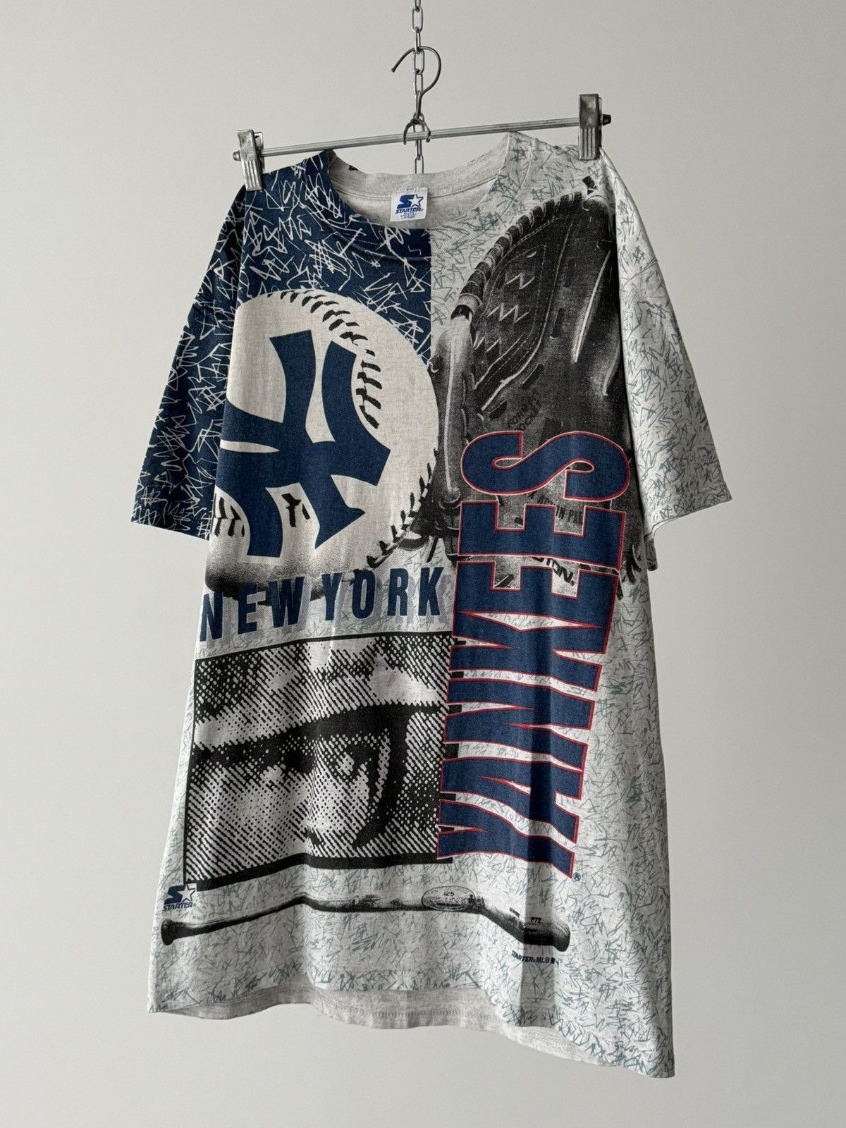 MLB × Starter × Vintage Vintage 90s MLB New York Yankees Over Printed T-Shirt Size US L / EU 52-54 / 3 - 1 Thumbnail