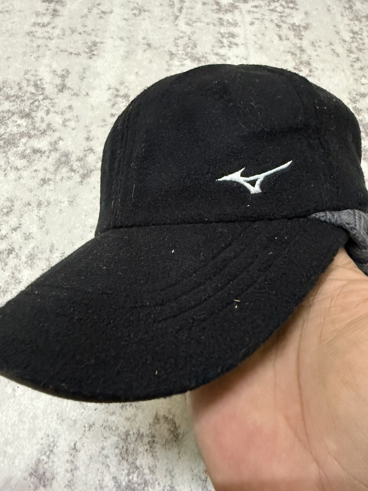 Mizuno Vintage Mizuno Black Fleece Earlap cap with gray knit lined Size ONE SIZE - 6 Thumbnail