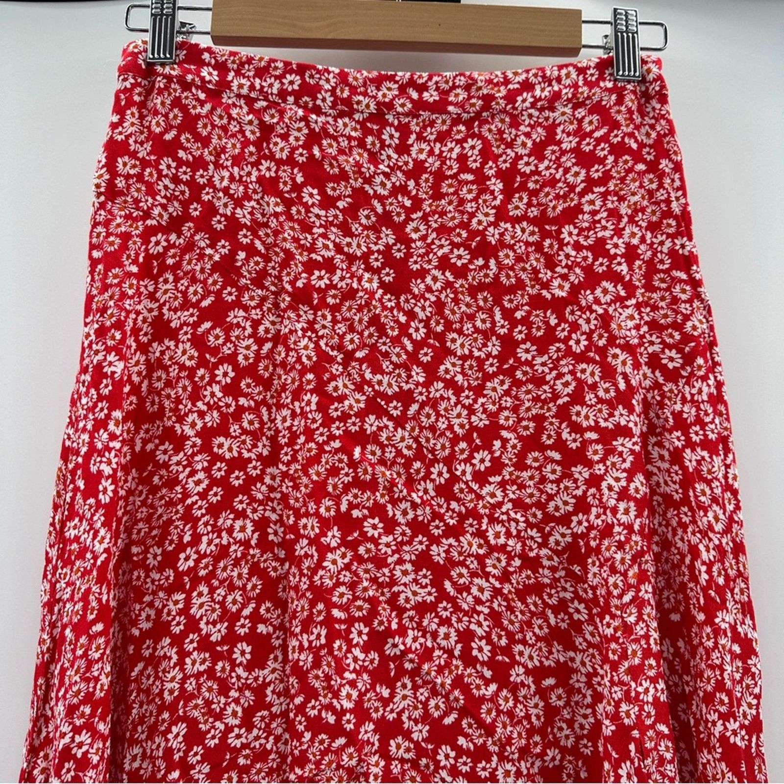 Madewell Madewell Midi Slip Side Slit Skirt in Red & White Floral XS Size 24" / US 00 / IT 34 - 4 Thumbnail