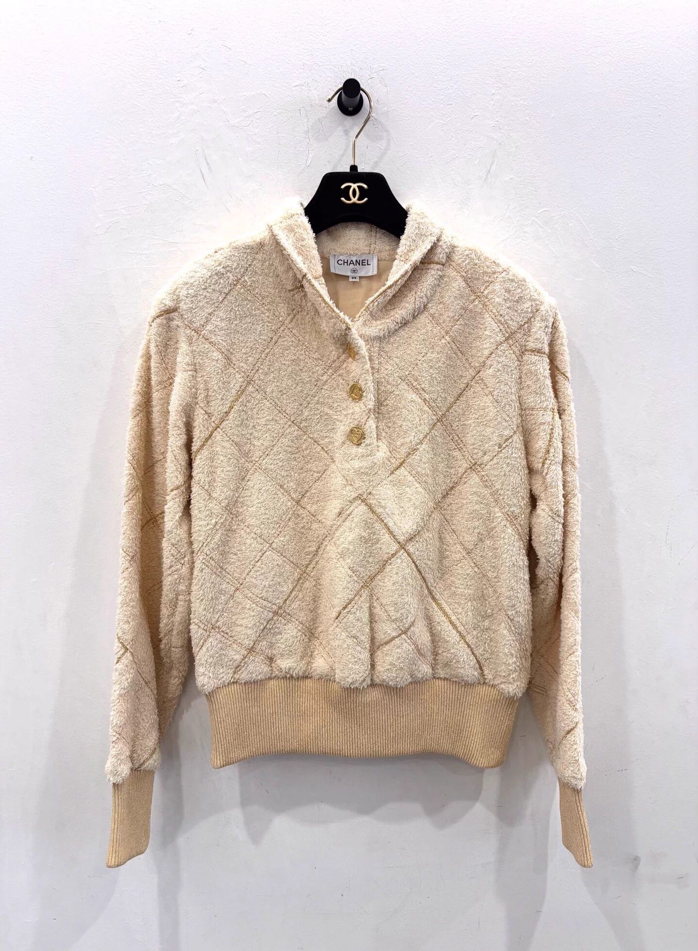 Chanel Chanel Gold Heart CC Argyle Knit Cream Polo 38 New Authentic Size S / US 4 / IT 40 - 1 Thumbnail