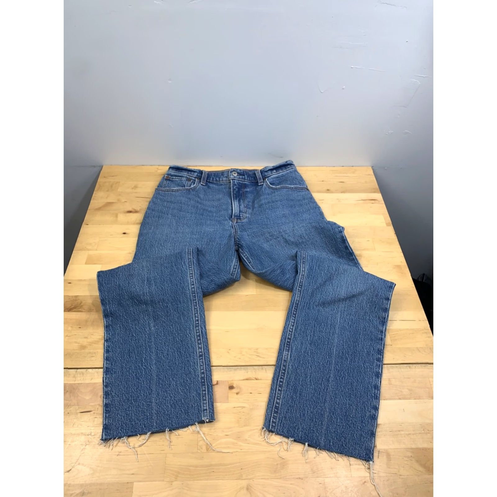 Abercrombie & Fitch Abercrombie & Fitch Jeans Womens 28 Regular Straight 90s High Rise Blue 12124 Size 28" / US 6 / IT 42 - 4 Thumbnail